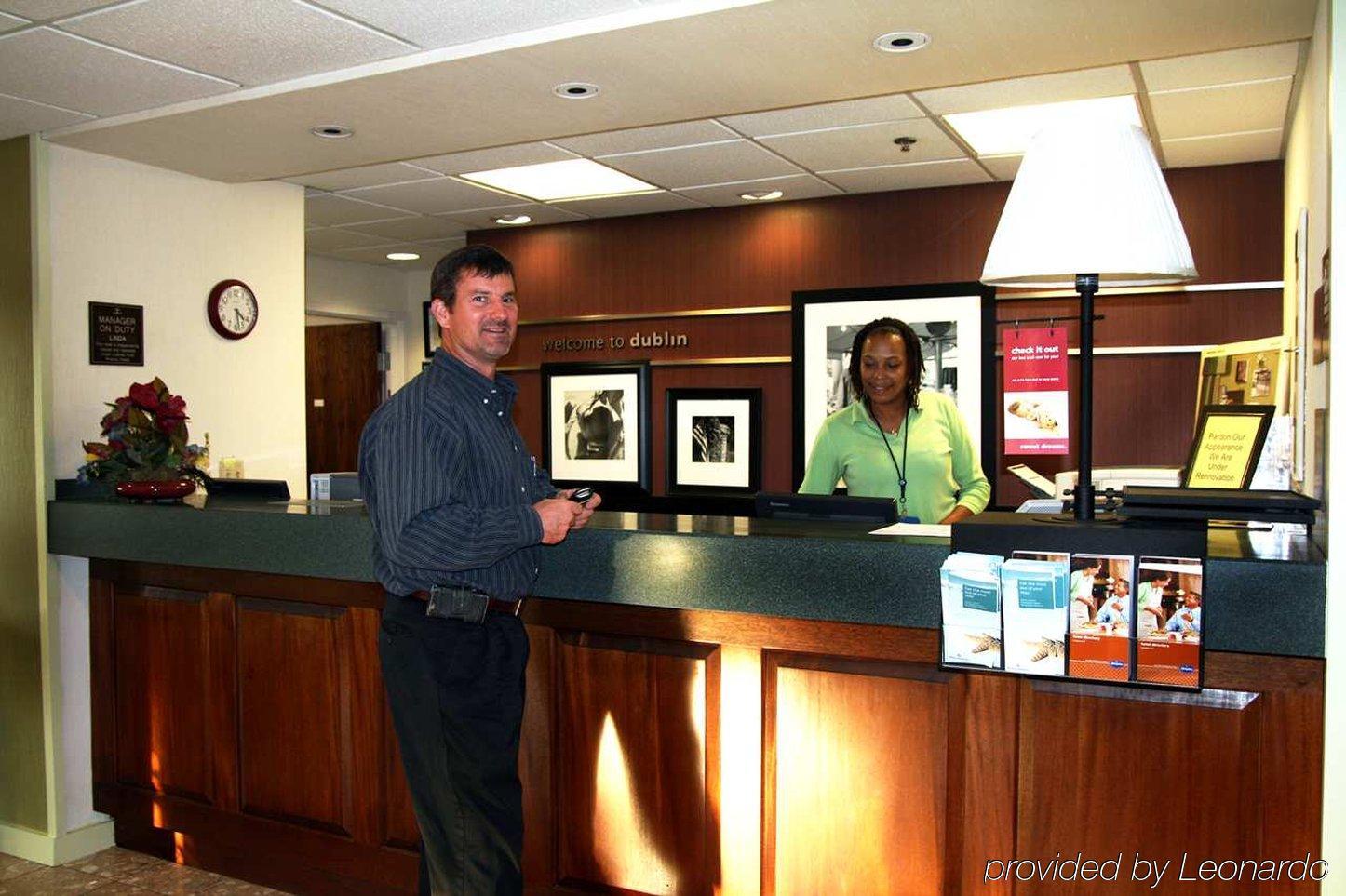 Dublin Inn And Suites Interior foto