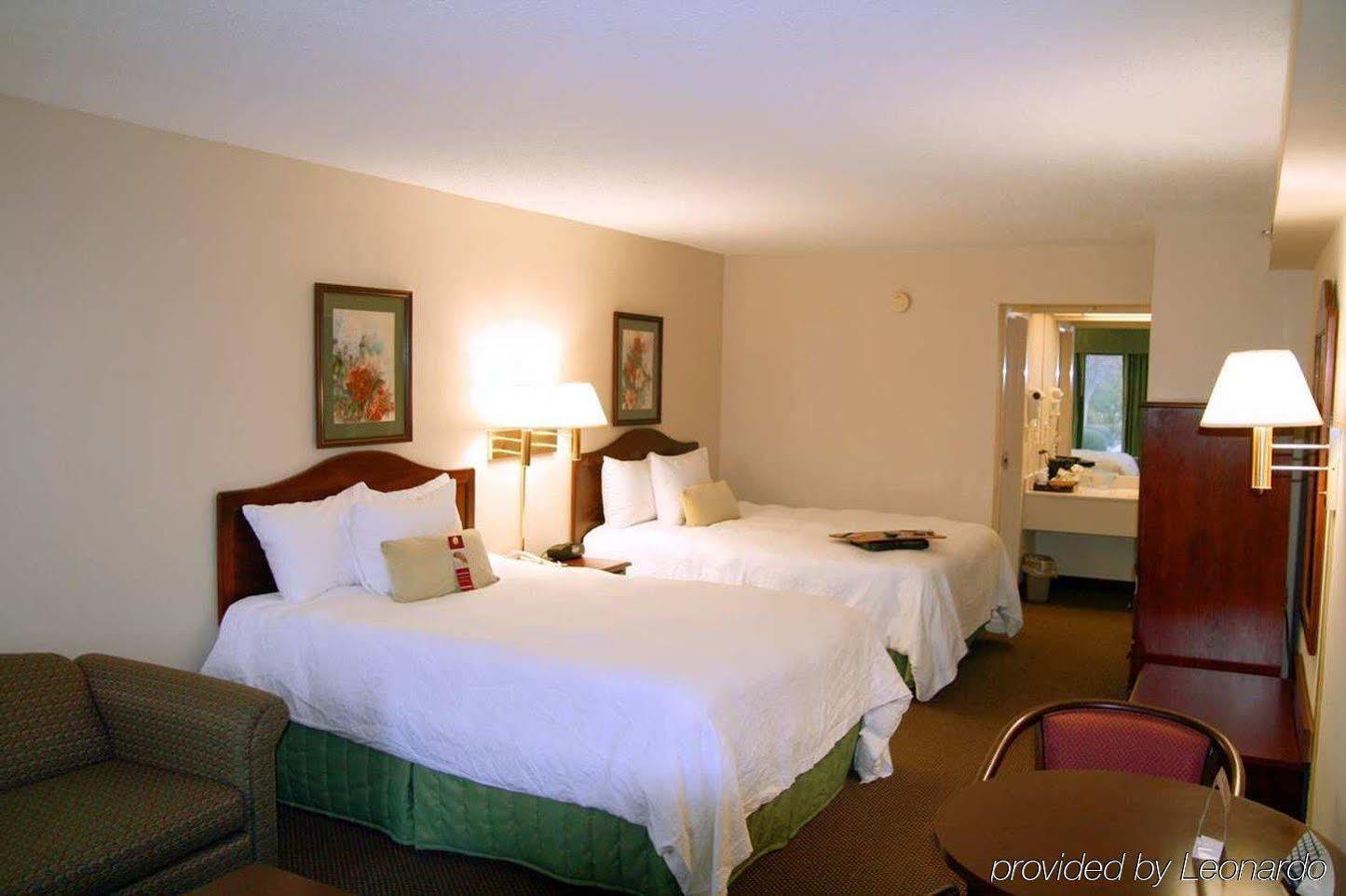 Dublin Inn And Suites Exterior foto